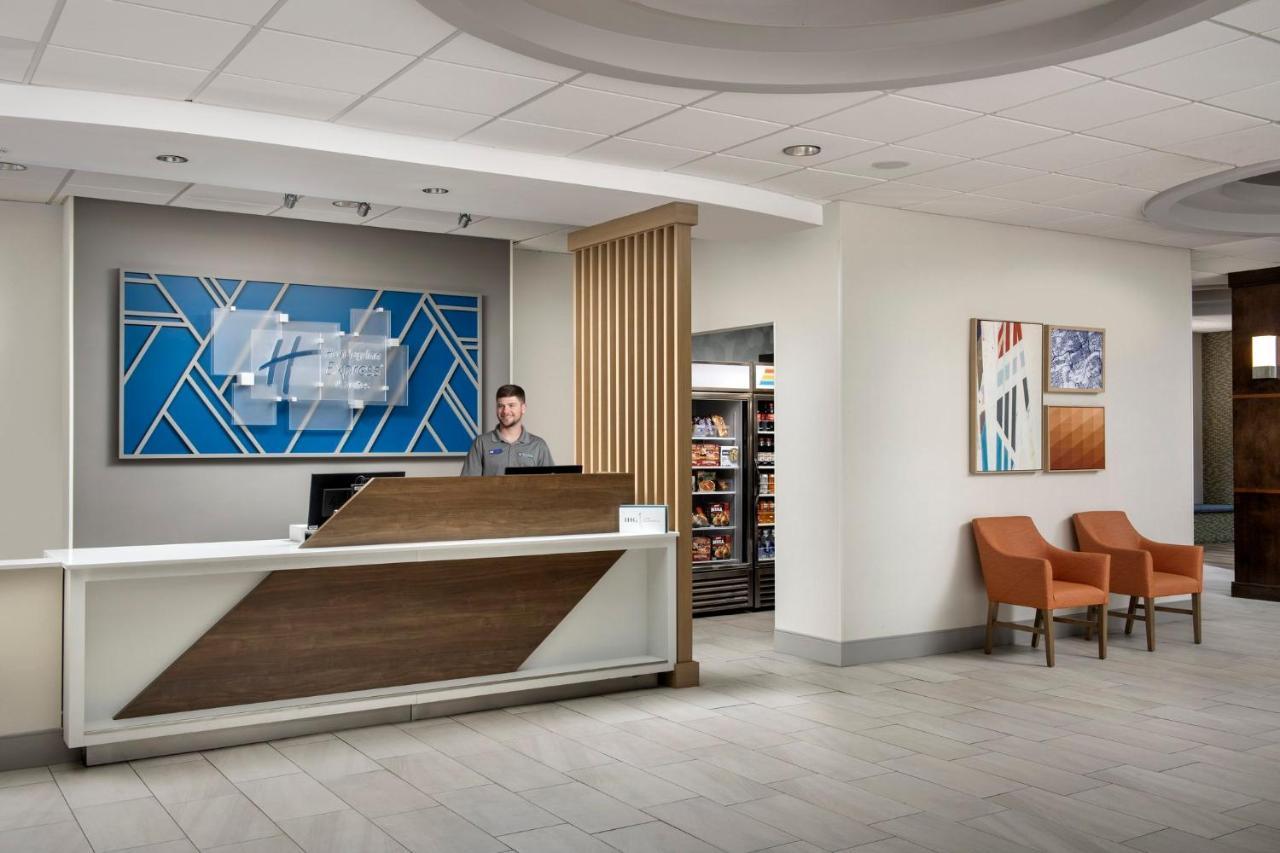 Holiday Inn Express & Suites Knoxville-Clinton By Ihg Exterior photo