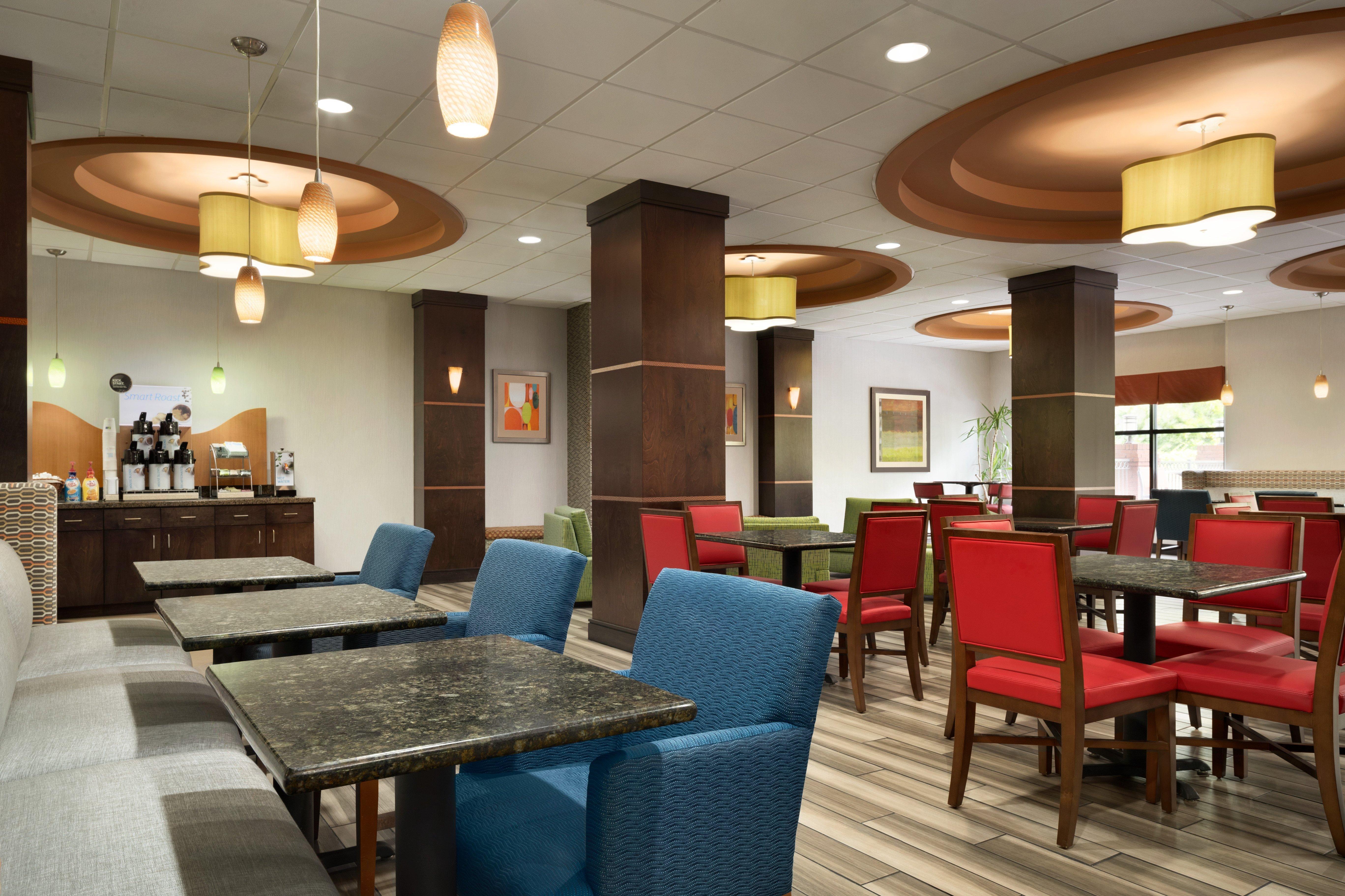 Holiday Inn Express & Suites Knoxville-Clinton By Ihg Exterior photo